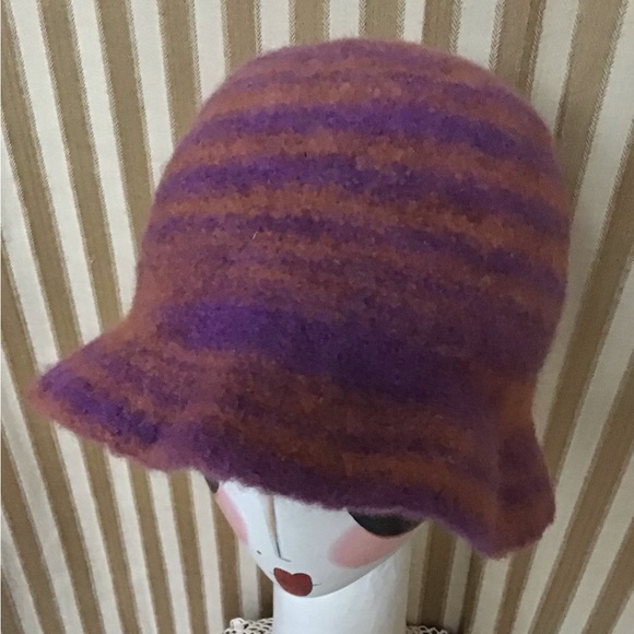 Hand Felted Hat - Picture 2 of 2